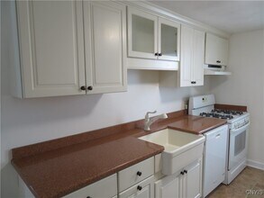 435 French Rd in Utica, NY - Building Photo - Building Photo