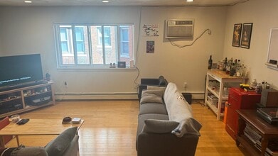 115 Highland Ave, Unit 14 in Somerville, MA - Building Photo - Building Photo