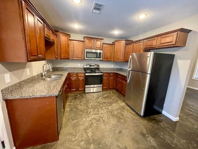 1223 Timber Pointe Cir in Pocahontas, AR - Building Photo - Building Photo