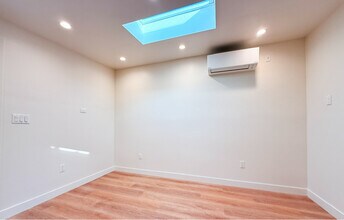 546 W Ash Ave, Unit Unit A in Fullerton, CA - Building Photo - Building Photo