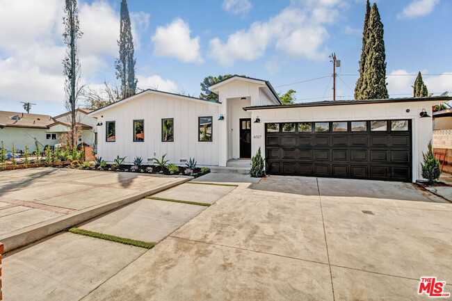 6517 Longridge Ave in Los Angeles, CA - Building Photo - Building Photo