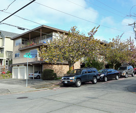 6411 14th Ave NW in Seattle, WA - Foto de edificio - Building Photo