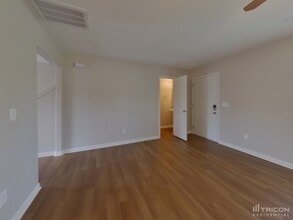 657 Switchback Ct in High Point, NC - Foto de edificio - Building Photo