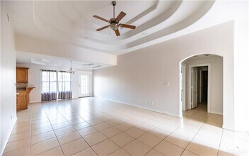 2121 Kingsborough Ave in McAllen, TX - Building Photo - Building Photo