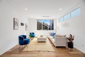 8445 Delridge Wy SW in Seattle, WA - Building Photo - Building Photo