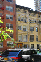 223 W 70th St Apartments