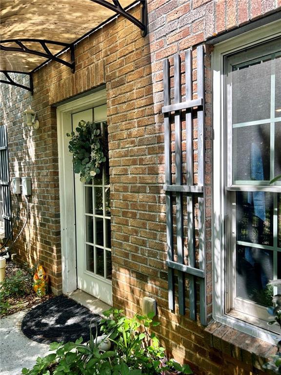 2216 Plantation Ln in Atlanta, GA - Building Photo - Building Photo