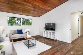 211 160th St SE in Bothell, WA - Building Photo - Building Photo