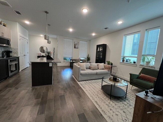 property at 4819 Caroline St