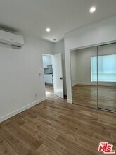 233 N Berendo St in Los Angeles, CA - Building Photo - Building Photo