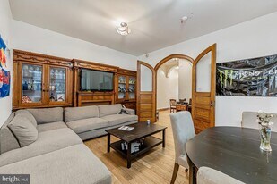 4011 Pine St in Philadelphia, PA - Building Photo