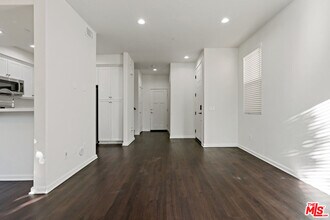 12259 N Lima Way in Los Angeles, CA - Building Photo - Building Photo