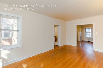 5104 W 18th St in Cicero, IL - Building Photo - Building Photo