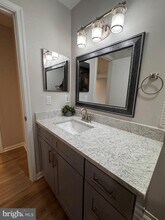 8611 Beekman Pl in Alexandria, VA - Building Photo - Building Photo