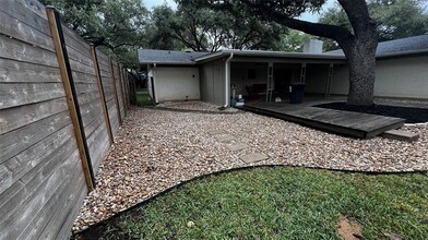 2905 McElroy Dr in Austin, TX - Building Photo - Building Photo