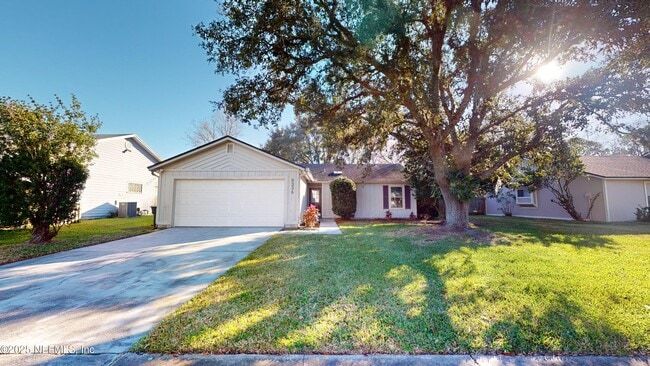 8336 Spicewood Dr in Jacksonville, FL - Building Photo - Building Photo