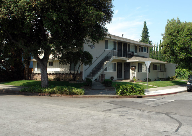 621 Grand Fir Ave in Sunnyvale, CA - Building Photo - Building Photo