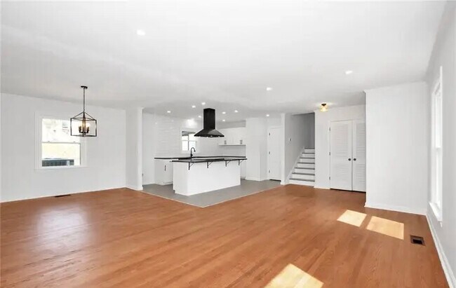 2710 Fordham Dr in Fayetteville, NC - Foto de edificio - Building Photo