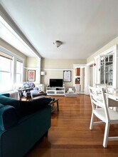 22 Boulevard Ter, Unit 1 in Boston, MA - Building Photo - Building Photo