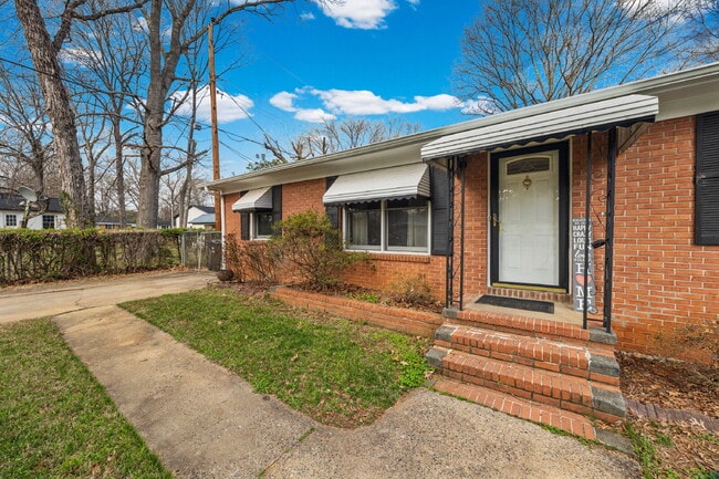 1037 Stoneybrook Ln in Rock Hill, SC - Building Photo - Building Photo