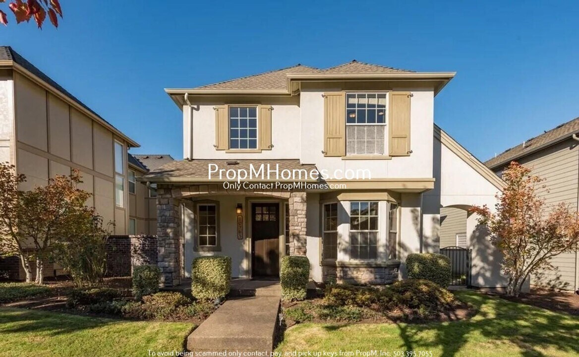 10765 SW London Ln in Wilsonville, OR - Building Photo