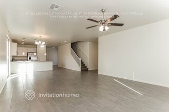 16440 S 10th St, Unit 104 in Phoenix, AZ - Building Photo - Building Photo