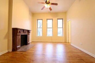 719 S Loomis St, Unit 2 in Chicago, IL - Building Photo - Building Photo