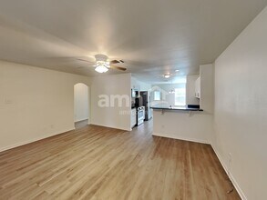 13214 Ambrosa Dr in Houston, TX - Building Photo - Building Photo