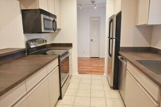 4250 El Camino Real in Palo Alto, CA - Building Photo - Building Photo