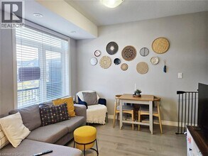 22 Wheat Ln. in Kitchener, ON - Building Photo - Building Photo