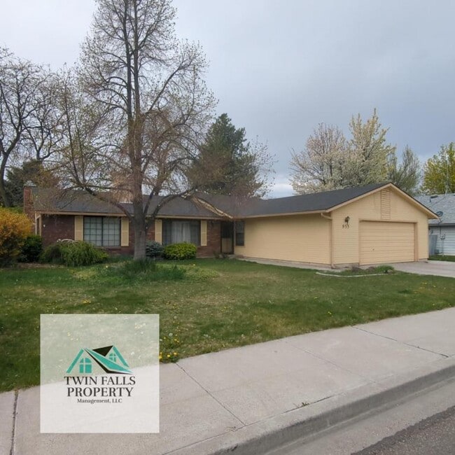 property at 955 Wood River Dr