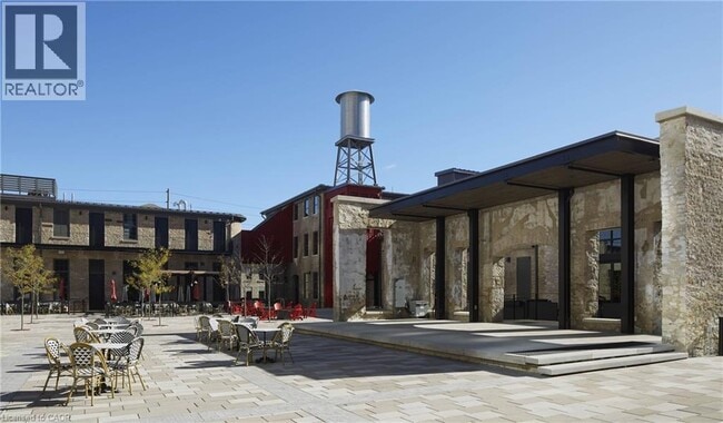 15 Glebe St in Cambridge, ON - Building Photo - Building Photo