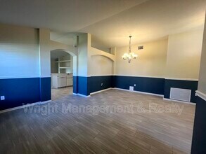 29731 Morwen Pl in Zephyrhills, FL - Foto de edificio - Building Photo