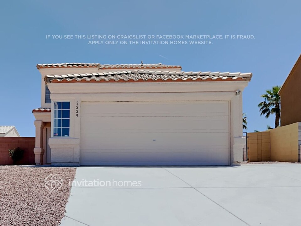 8229 Hercules Dr in Las Vegas, NV - Building Photo