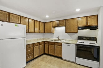 Ridgeview Heights Apartments in Madison, WI - Foto de edificio - Building Photo