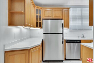 432 N Palm Dr in Beverly Hills, CA - Building Photo - Building Photo