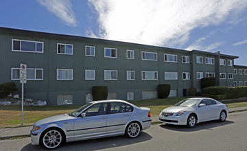 Kincaid Court in Burnaby, BC - Building Photo - Building Photo