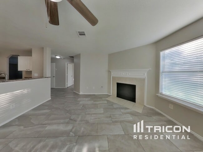 18438 Atascocita Meadows Dr in Humble, TX - Building Photo - Building Photo