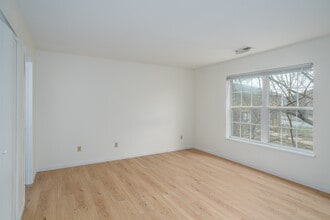 Hidden Oaks Apartments in Peoria, IL - Foto de edificio - Interior Photo