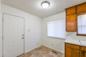 700 S Roland Rd in Roland, OK - Building Photo - Building Photo