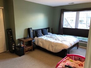 1243 Mulberry Dr in Mahwah, NJ - Building Photo - Building Photo