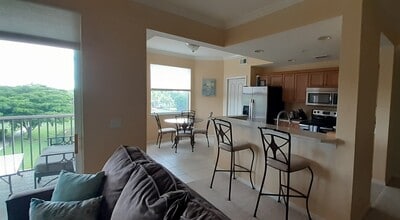 8270 Pathfinder Loop, Unit 832 in Ft. Myers, FL - Building Photo - Building Photo
