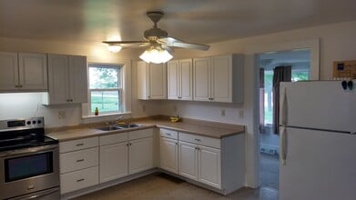 9269 Wesson Rd in Leland, IL - Building Photo - Building Photo