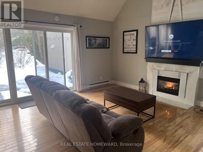 5 Dawson Dr in Collingwood, ON - Building Photo - Building Photo