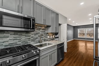 1323 W Lawrence Ave, Unit 2 in Chicago, IL - Building Photo - Building Photo