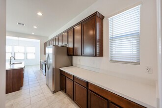 7677 W Smoketree Dr in Peoria, AZ - Building Photo - Building Photo