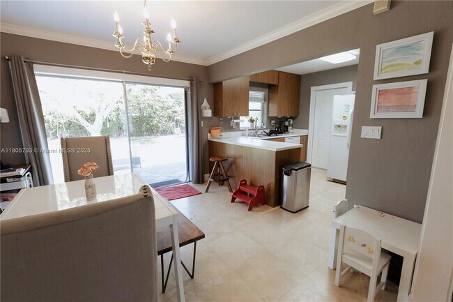 10521 SW 124th Ave in Miami, FL - Building Photo - Building Photo