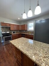 7659 W Sunset Dr in Elmwood Park, IL - Building Photo - Building Photo