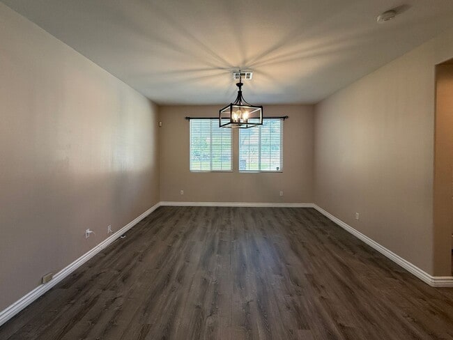 37101 Pergola Terrace in Palmdale, CA - Building Photo - Building Photo