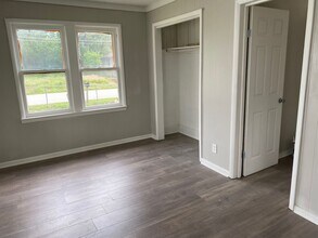 5913 W 8th St in Tulsa, OK - Building Photo - Building Photo